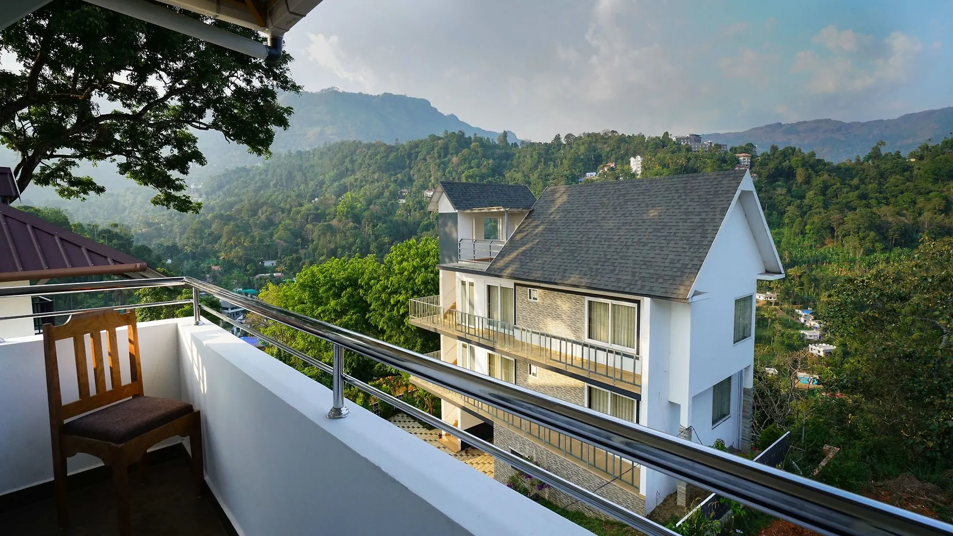 Oyo 13434 Hotel Hill Top Munnar India